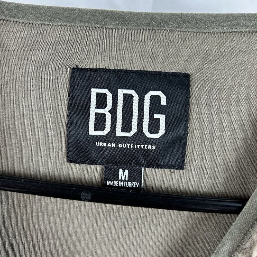 BDG Urban Outfitters Medium Borg Sherpa Vest Brown Zip Pockets Sleeveless Cozy - Picture 5 of 12